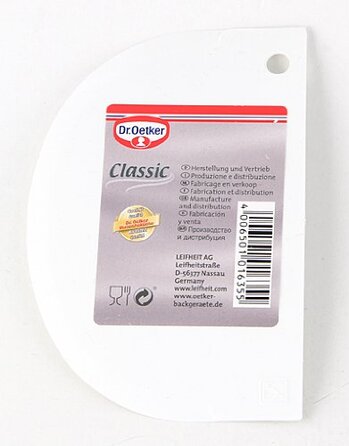 Скребок для тіста пластмасовий напівкруглий Back - Helfer Dr. Oetker