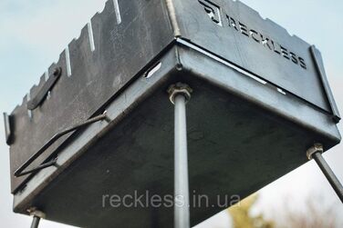Угольный мангал на 10 шампуров Reckless KL-10/3
