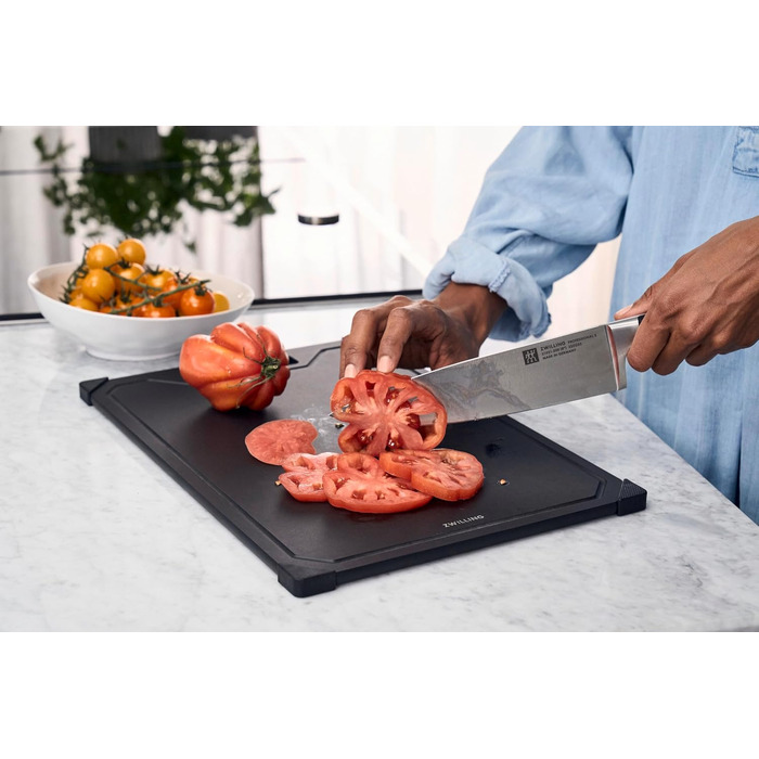 Обробна дошка 31 x 21 см, деревоволокно, чорний Zwilling