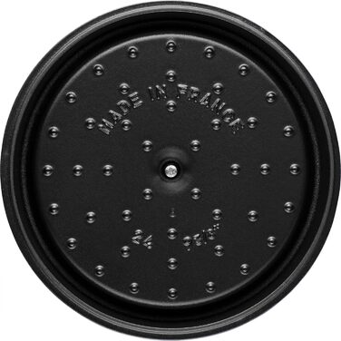 Кастрюля чугунная круглая 30 см с крышкой, темно-синяя Staub