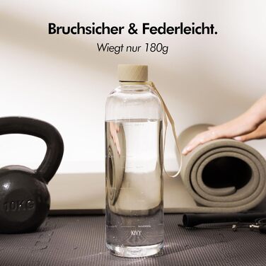 Пляшка для води 1,5 л тританова, кремова прозора KIVY