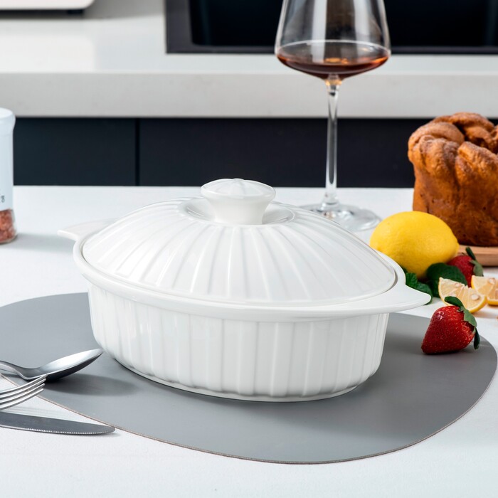 Овальная форма для запекания Fissman 26х20,5х13 см/1,6 л с крышкой фарфоровая цена за шт (14174)