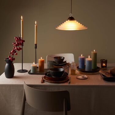 Свічки Bolsius Rustic Pillar - Оливково-зелені - Набір з 4 шт. - Декоративні побутові свічки - Час горіння 60 годин - Без запаху - Натуральний рослинний віск - Без пальмової олії - Оливково-зелені (13 x 7 см, темно-сині)