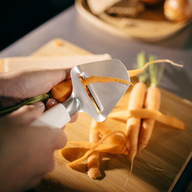 Нож-слайсер для сыра Fiskars Functional Form (1016129)