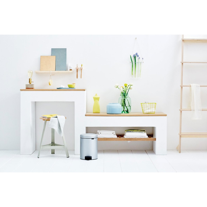 Сміттєвий бак з педаллю 5 л безшумний сірий металік NewIcon Brabantia