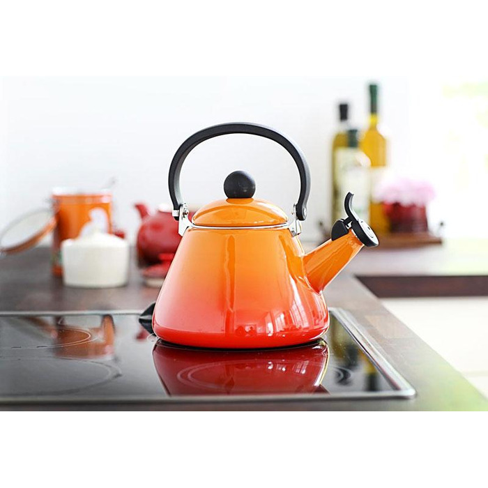 Чайник 2,1 л, вишневий Le Creuset