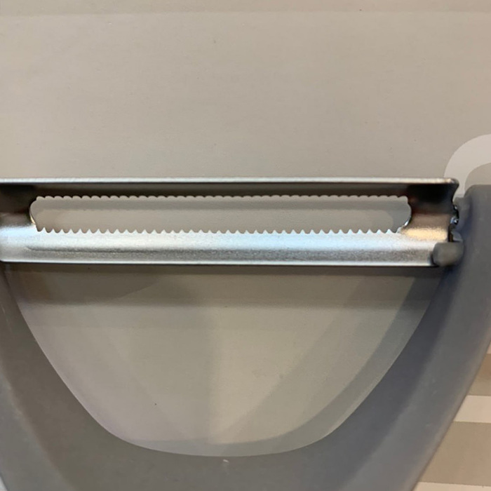 Ніж для чищення овочів з зубчиками BergHOFF LEO, 13 см