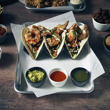 Поднос для выпечки 33 х 22,8 х 2 см GenWare