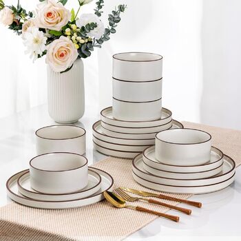 колір: перлинно-біло-коричневий край