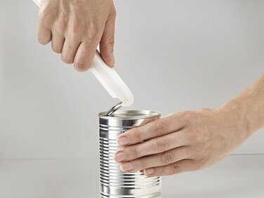 Відкривачка для банок біло-сіра CanDo Plus Joseph Joseph