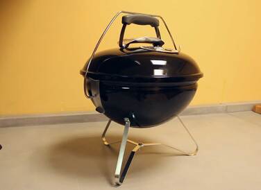 Вугільний гриль, чорний Smokey Joe Weber