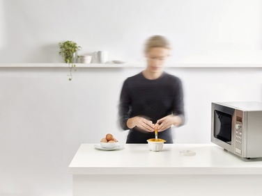 Форма для приготування яєць пашот в мікрохвильовій печі M-Poach Joseph Joseph