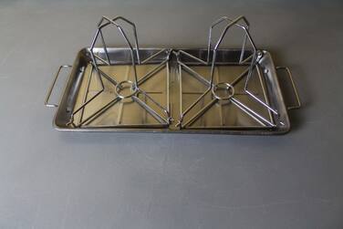 Стойка с поддоном для 2 куриц Grill Pro