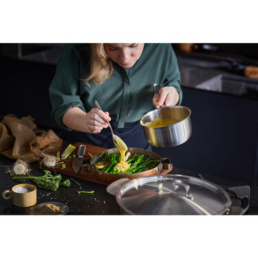 Ковш Fiskars All Steel 1,5л матовый (1064750)