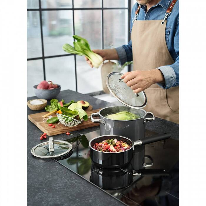 Каструля 20 см Black Fusiontec WMF