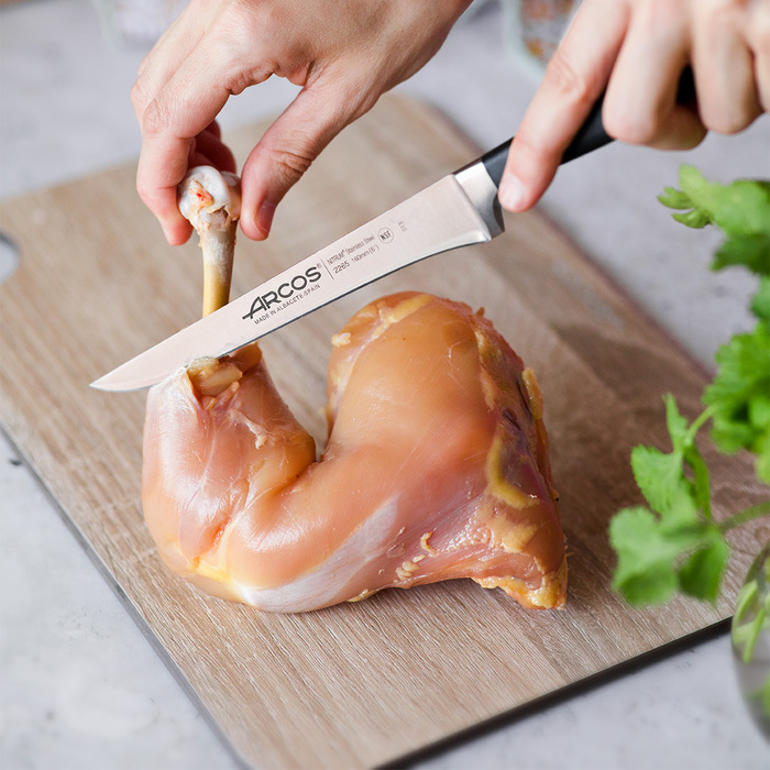 226200 Ніж обробний 140 мм серія 'Opera'