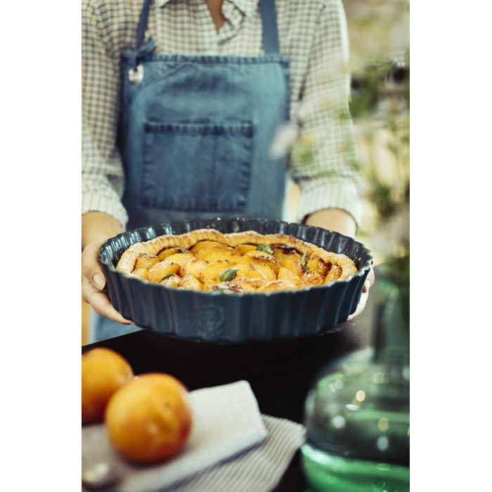 Форма для випікання торта кругла 24 см кремова Emile Henry