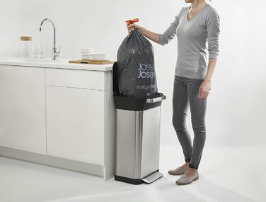 Контейнер для сміття 30 л із ущільнювачем Titan Joseph Joseph