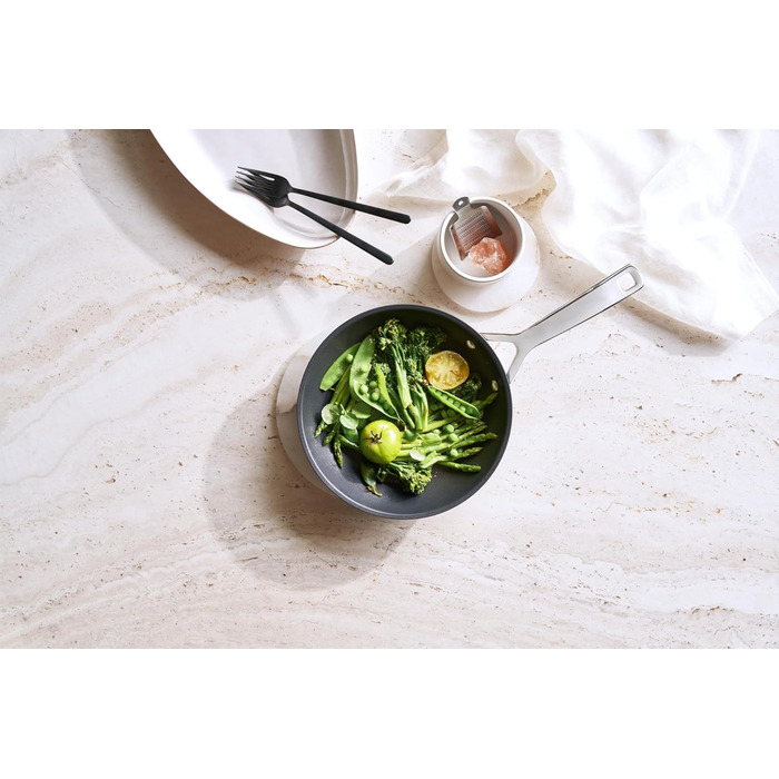 Сковорода 20 см с антипригарным покрытием, антрацит/серебристый Le Creuset