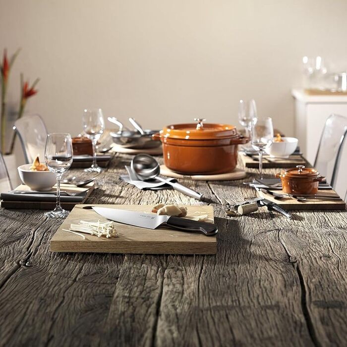 Кастрюля / жаровня 24 см с крышкой Burnt Orange Staub