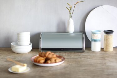 Хлібниця зі зсувною кришкою 27 х 44,8 х 17,5 см м'ятний металік Brabantia