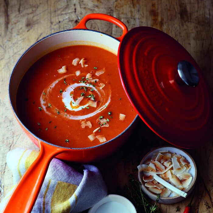 Чавунний сотейник Ø 20 см, 2,5 л з кришкою, полум'яно-червоний Signature Le Creuset
