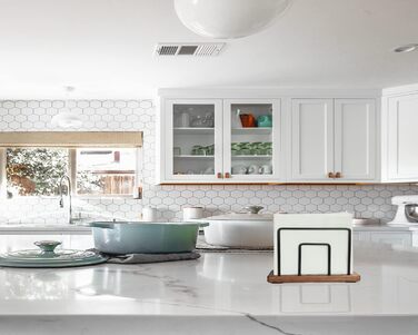 Тримач для серветок з металу та дерева Hosmore