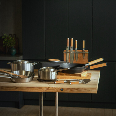 Сковорода Вок Fiskars Norden 28 см без покрытия (1067630)