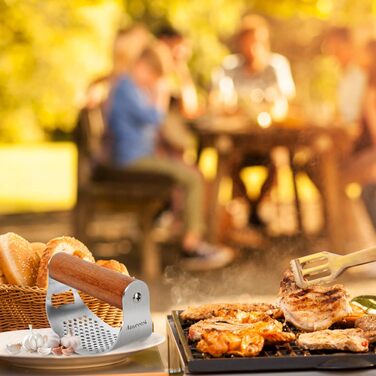 Часниковий прес з дерев'яною ручкою 10 x 5,1 см Auyeetek