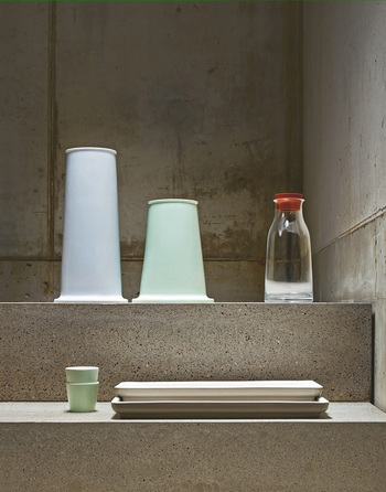 Піднос 24x36 см світло-сірий Tonale Alessi