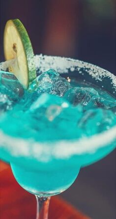 Коктейльні чаші Stlzle Lausitz Grandezza 240 мл / Набір з 6 келихів для мартіні/Келихи для аперитиву/Cosmopolitan Келихи Посудомийна машина безпечна та ударостійка (коктейльні чаші)