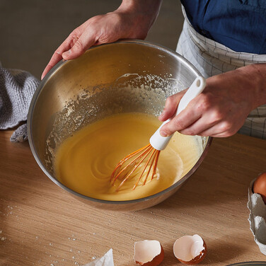 Венчик с силиконовым покрытием Fiskars Functional Form, белый (1023613)