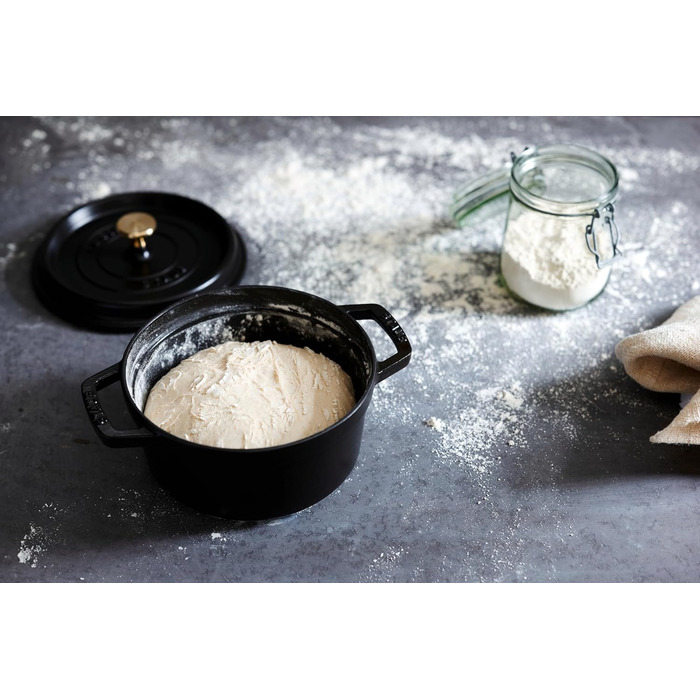 Кокот круглый 18 см, черный Staub