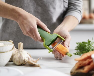 Овочечистка Зелена SafeStore Joseph Joseph