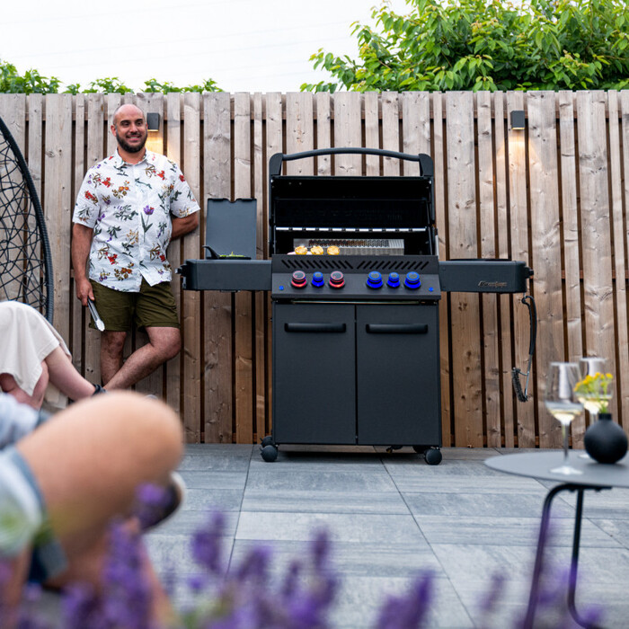 Газовый гриль Napoleon Phantom Prestige 500 черный (P500RSIBPK-3-RС-PHM) Код: 010723