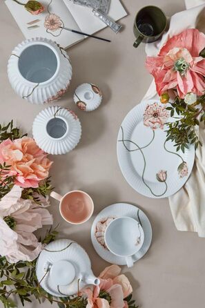 Чашка для чая 380 мл із блюдцем, біла з акварельним візерунком Poppy Hammershøi Kähler