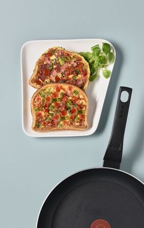 Tefal Сковорода с крышкой для Дня семьи 24 см