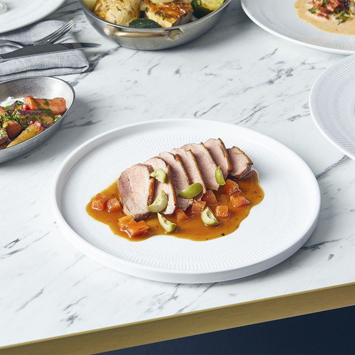 Тарілка презентаційна 25*2.2 см із низьким вертикальним бортом, Incise Porcelain Lustre, GenWare