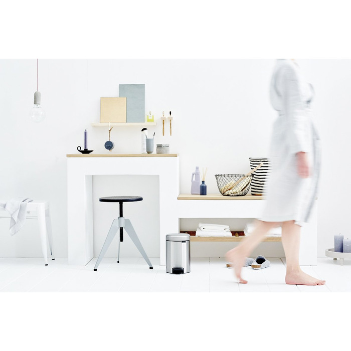 Сміттєвий бак з педаллю 3 л безшумний матова сталь NewIcon Brabantia