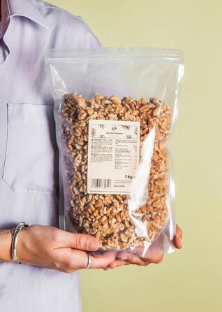 Шматочки ядер волоських горіхів 1 кг KoRo