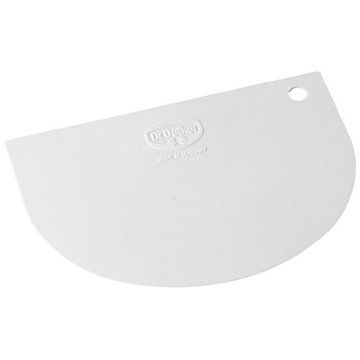 Скребок для тіста пластмасовий напівкруглий Back - Helfer Dr. Oetker