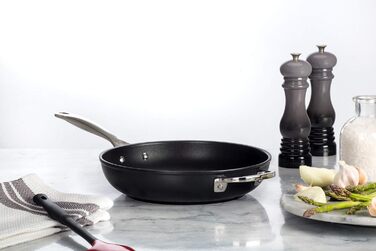 Мельница для перца 21 см серая Le Creuset