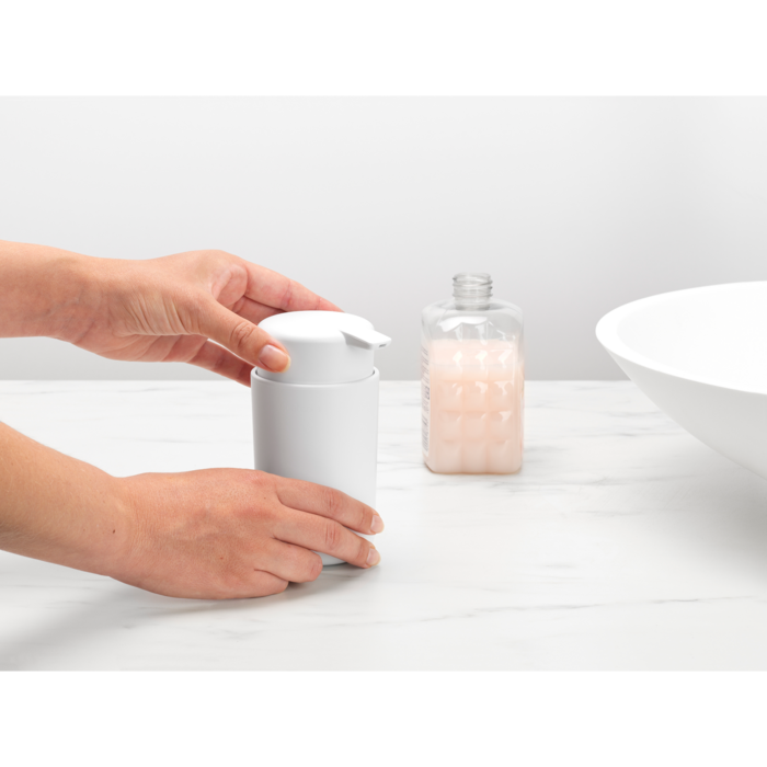 Диспенсер для мила