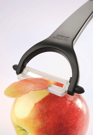 Овочечистка чорна, 13,8 см Ceramo Gefu