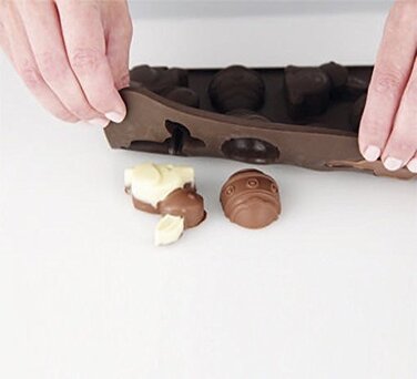 Силіконова форма для приготування цукерок Великодні мотиви Confiserie Dr. Oetker