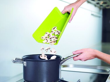 Обробна дошка червона Chop2Pot Plus Large Joseph Joseph