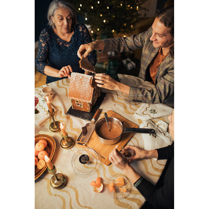 Ківш з кришкою Fiskars Functional Form 1,5 л (1072315)