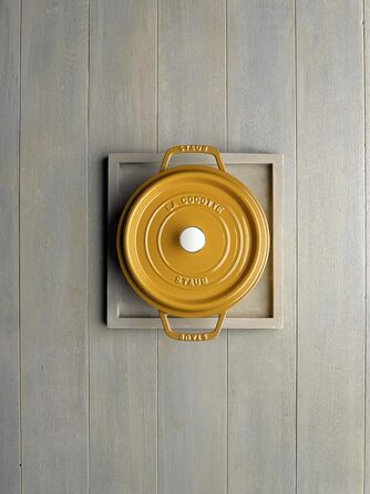 Чавунна каструля/кокотниця STAUB, кругла, 8,35 л, функція Ароматичний дощ для оптимального зволоження, для всіх типів варильних поверхонь, включаючи індукційні та духові шафи, (гірчично-жовтий, 20 см)