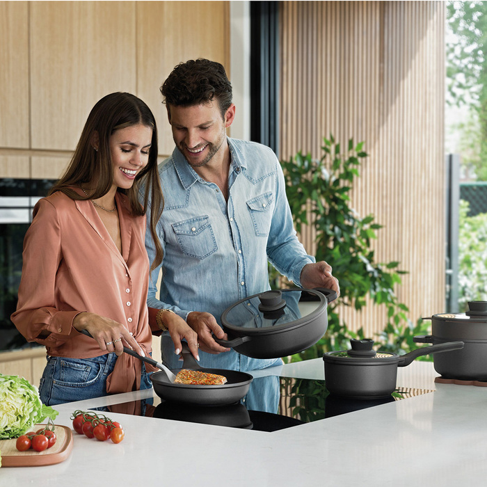 Сковорода BergHOFF з антипригарним покриттям LEO STONE, діам. 24 см, 2 л