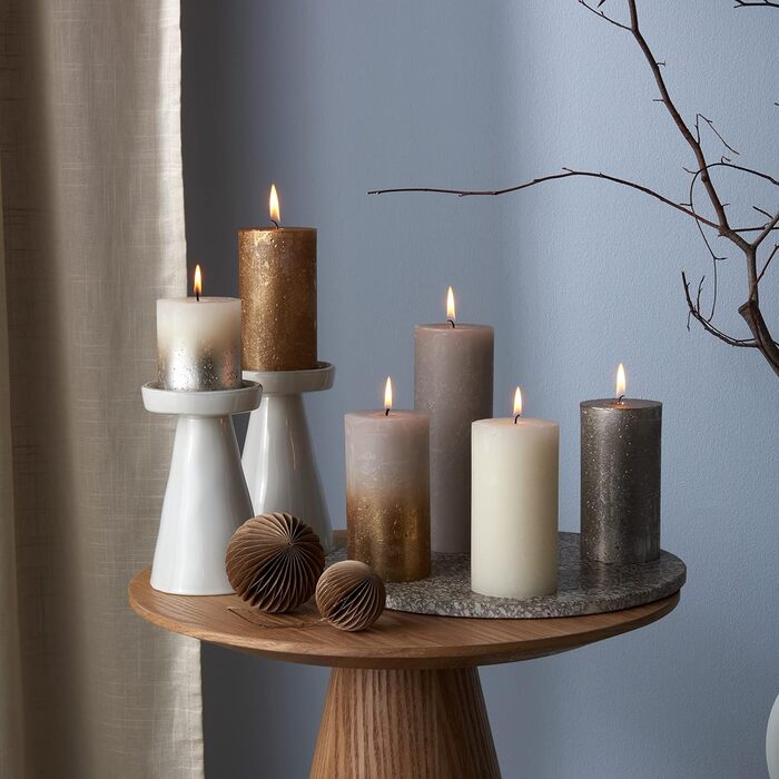 Свічки Bolsius Rustic Pillar Candles - Оливково-зелені - Набір з 4 шт. - Декоративні побутові свічки - Час горіння 60 годин - Без запаху - Натуральний рослинний віск - Без пальмової олії - Оливково-зелені (13 x 7 см, Антрацит)